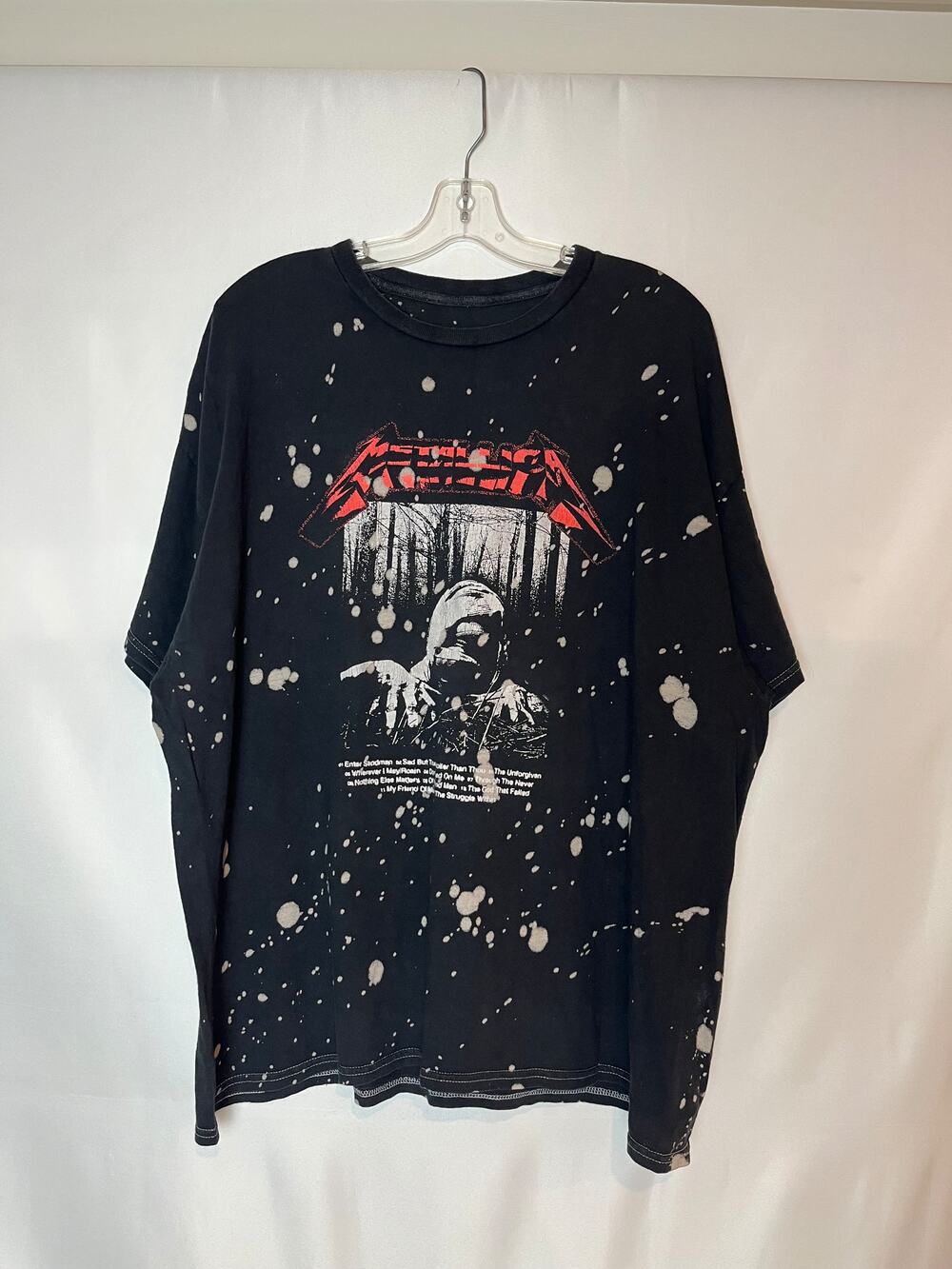 Metallica Enter Sandman Splatter Tee — XL